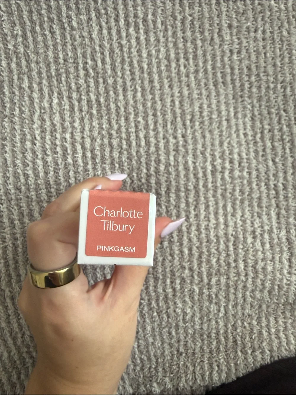 Charlotte Tilbury Glowgasm Dewy Light Beauty Light Wand in pinkgasm